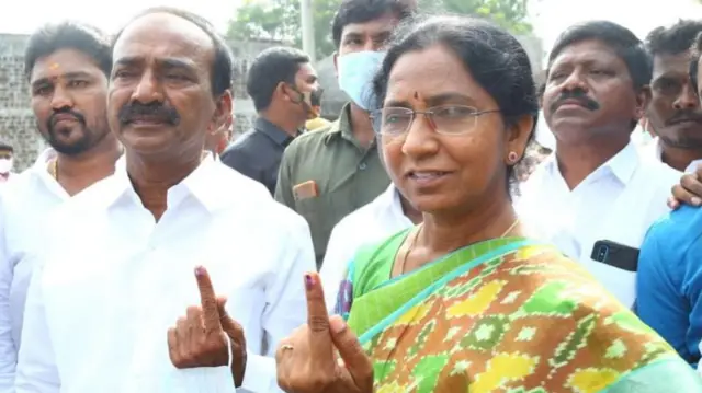 ఓటు వేసిన ఈటల