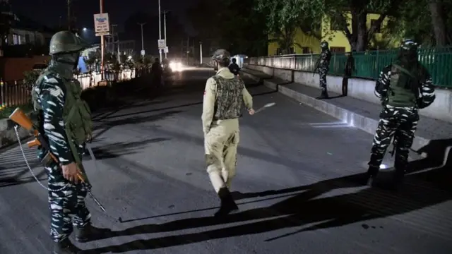 कश्मीर में भारतीय सेना