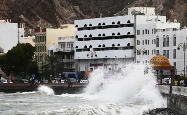 إعصار شاهين: مصرع 7 أشخاص آخرين في سلطنة عمان