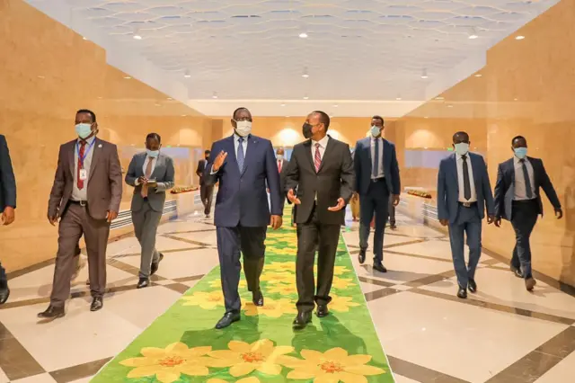 የሴኔጋል ፕሬዝዳንት ማኪ ሳል ከጠቅላይ ሚኒስትር ዐቢይ ጋር