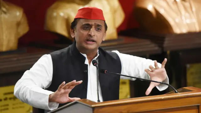अखिलेश यादव