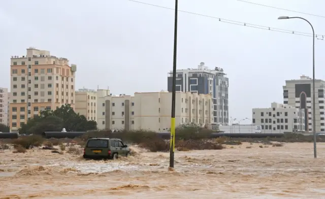 إعصار شاهين: مصرع 7 أشخاص آخرين في سلطنة عمان