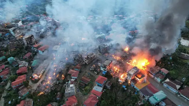 ထန်တလန်မှာ အောက်တိုဘာလ ၂၉ ရက်နေ့တုန်းကလည်း နေအိမ်အလုံး ၁၆၀ ကျော် မီးရှို့ခံခဲ့ရပါတယ်။