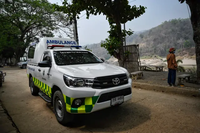 မြန်မာရွှေ့ပြောင်းလုပ်သား ၁၀၀ ကျော် ထိုင်းနယ်စပ်မှာ ထပ်ဖမ်းမိ