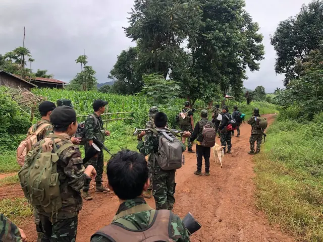 ကယားပြည်နယ် ဒေသခံလက်နက်ကိုင် အဖွဲ့များ