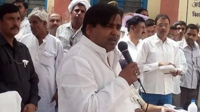 गायत्री प्रजापति