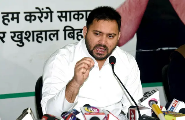 तेजस्वी यादव