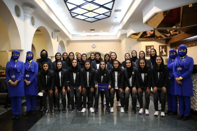 إيران