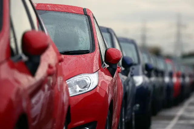 Otomotiv üretiminde daralma devam ediyor: Ekim'de otomotiv üretimi yüzde 28,3 azaldı