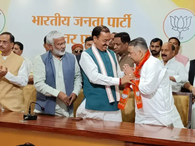 यूपी में सियासी उठापटक