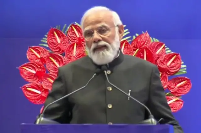 नरेंद्र मोदी