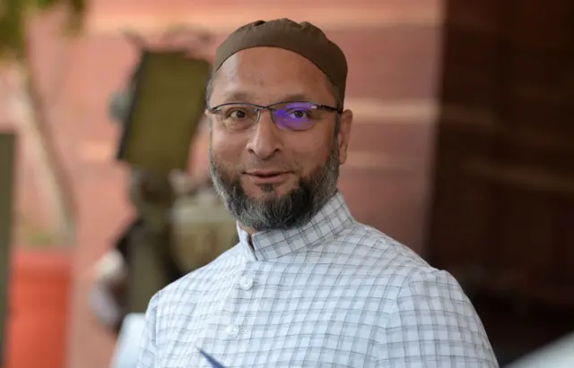 ओवैसी
