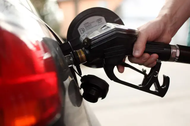 Benzin ve motorine zam geliyor