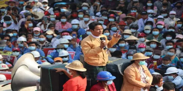 NLD အမတ်တွေရဲ့ နေအိမ်တွေ ချိတ်ပိတ်ခံနေရ