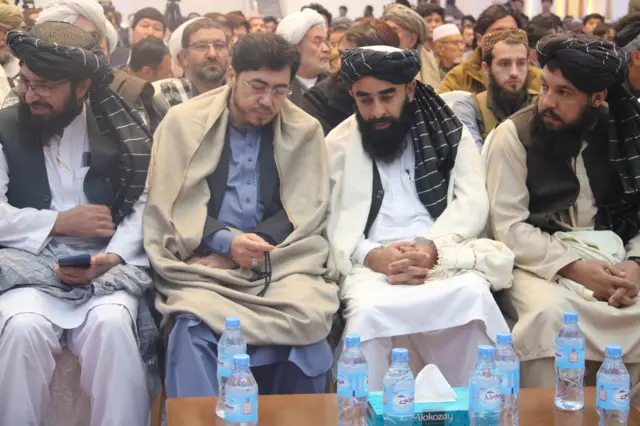 ذبیح الله مجاهد و جعفر مهدوی