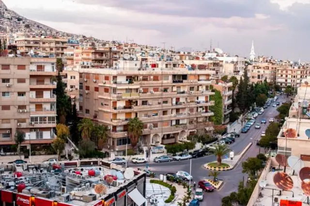 Caasimadda Suuriya, Dimishiq