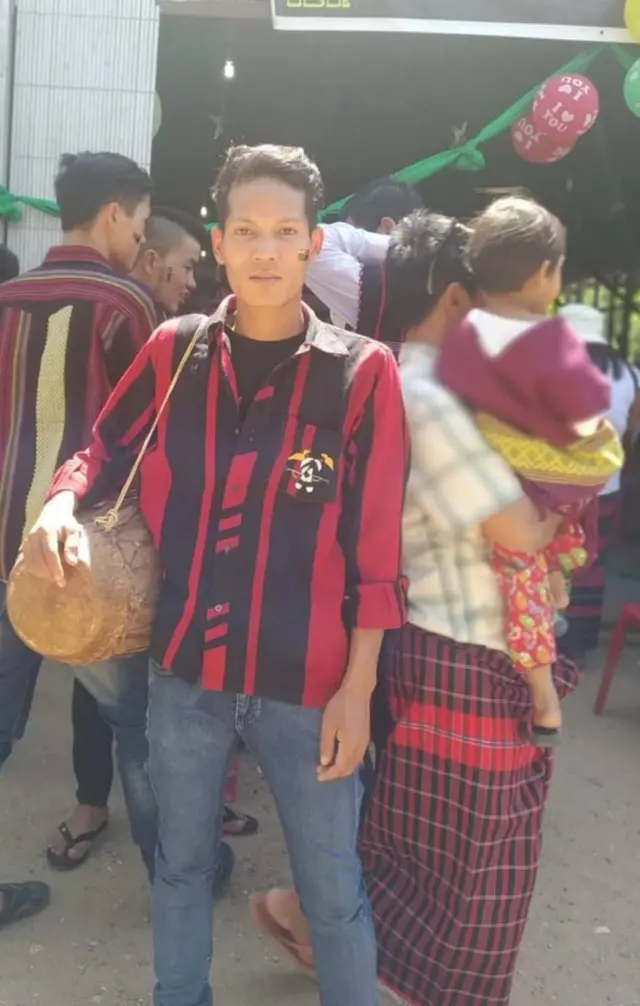 သာသနာပြုဖို့ကိစ္စနဲ့ ခရီးထွက်သွားတဲ့ ဓမ္မဆရာကို PDF လို့ စွပ်စွဲ အဖမ်းခံရပြီးနောက် စစ်ကြောရေးမှာ ဆုံးပါး