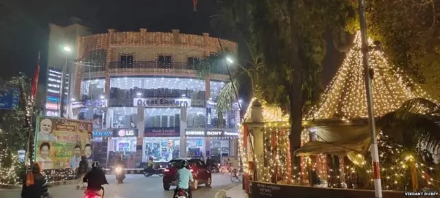 કાશીમાં ઉત્સવનો માહોલ