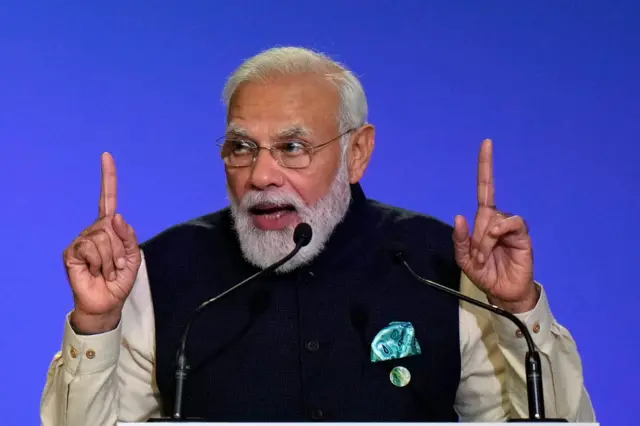 नरेंद्र मोदी