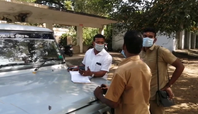 மாவட்ட ஆட்சியர்