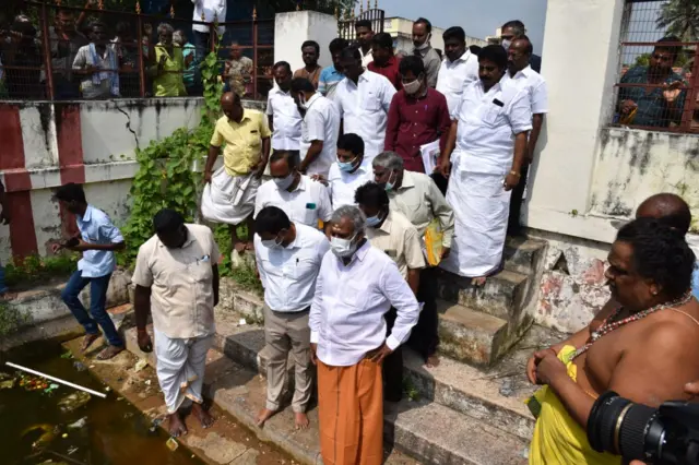 சேகர் பாபு