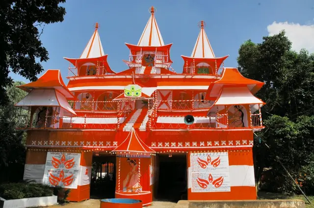 ढाका के सुहरावर्दी उद्यान में स्थित रमना काली मंदिर