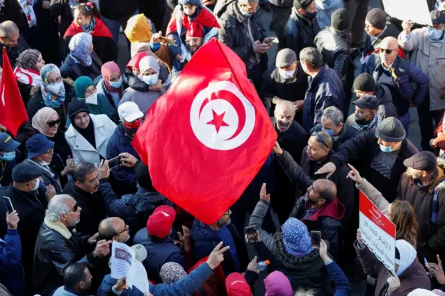 احتجاجات حاشدة في تونس