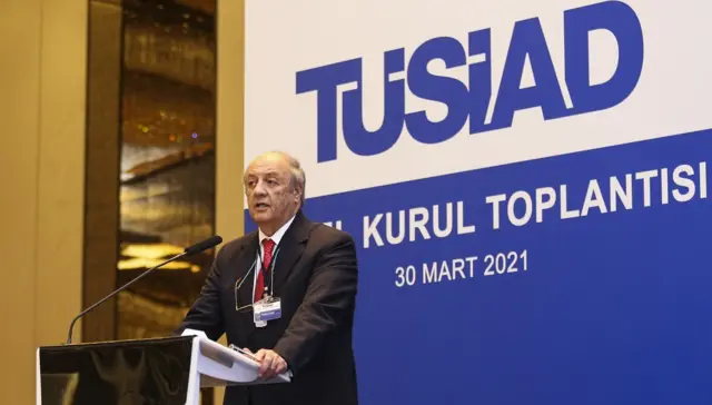 Tuncay Özilhan
