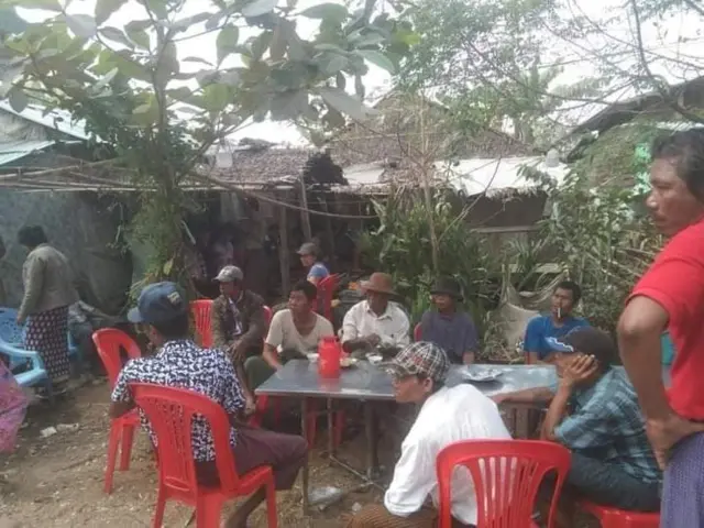ဒေါ်ဌေးအိမ်ရှေ့နာရေး မြင်ကွင်း