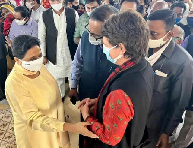 मायावती और प्रियंका गांधी