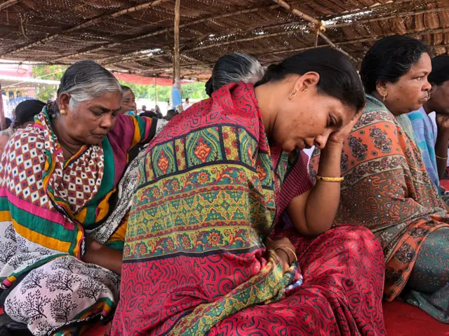 மீனவர்களை விடுதலை செய்யக்கோரி தங்கச்சிமடத்தில் உண்ணாவிரதப் போராட்டம்