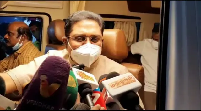 வேளாங்கண்ணியில் செய்தியாளர்களுக்கு பேட்டியளித்த அமமுக பொதுச் செயலாளர் டிடிவி தினகரன்