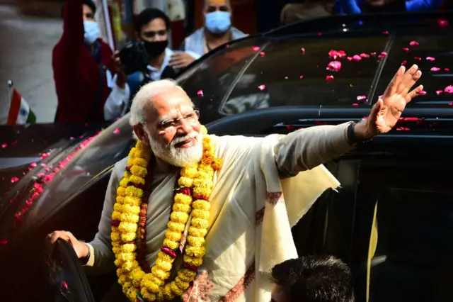 नरेंद्र मोदी