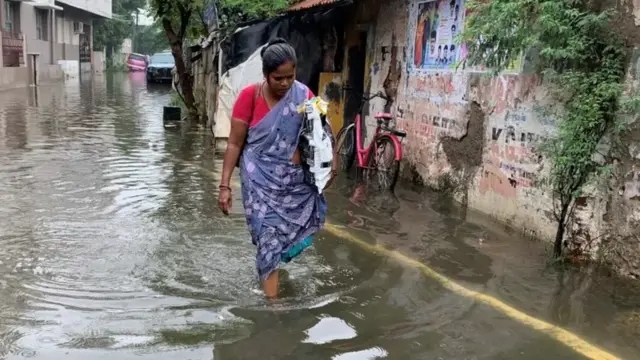 மழை பாதிப்பிற்கு ரூ. 6,229 கோடி தமிழ்நாடு அரசு கேட்டுள்ளது.