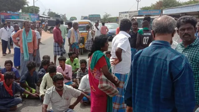 துப்பாக்கி சுடும் பயிற்சி மையத்தை வேறு இடத்திற்கு மாற்ற கிராம மக்கள் கோரிக்கை
