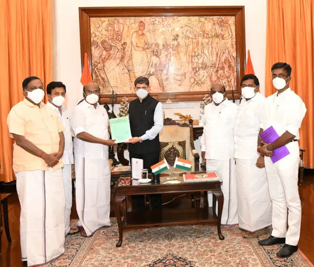 தமிழ்நாட்டில் சட்டம், ஒழுங்கு சீர்கெட்டுள்ளதாக அதிமுகவினர் புகார் அளித்துள்ளனர்
