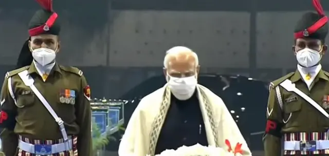 पीएम मोदी ने दी जनरल बिपिन रावत को श्रद्धांजलि