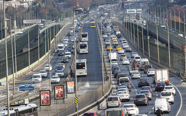 Motorlu taşıt