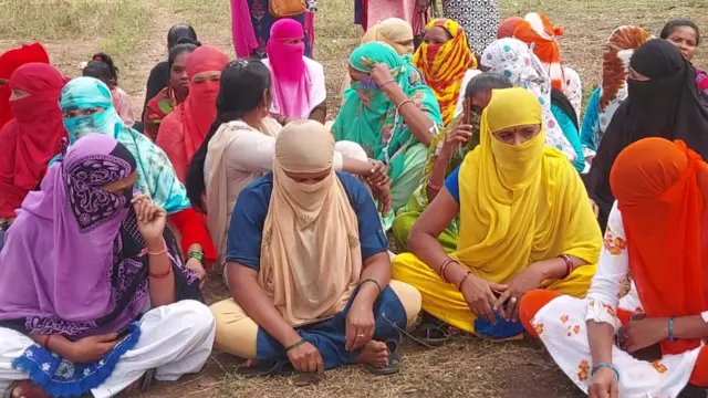 विरोध प्रदर्शन करते सिपाही