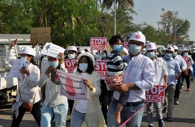 ရုံးမတက်နဲ့ ရုန်းထွက် ဆိုတဲ့ Civil Disobedience Movementလှုပ်ရှားမှု