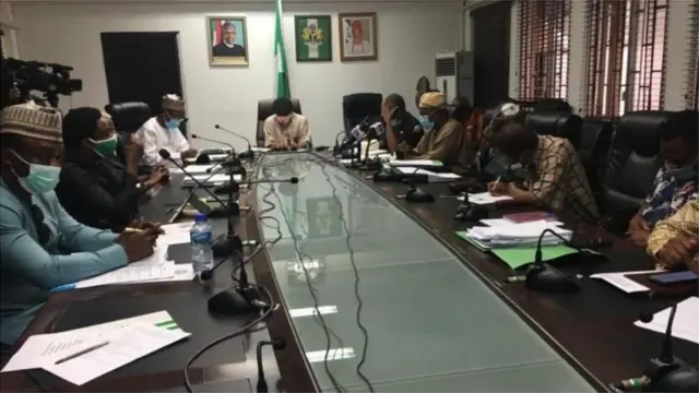Ogbakọ ndị nkuzi mahadum na onye nnọchite anya gọọmentị