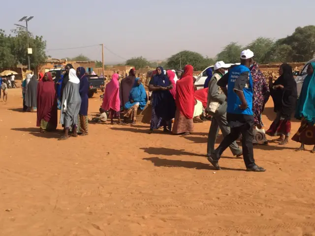 Mata sun fito zaɓen