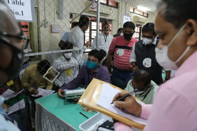 પ્રતીકાત્મક તસવીર