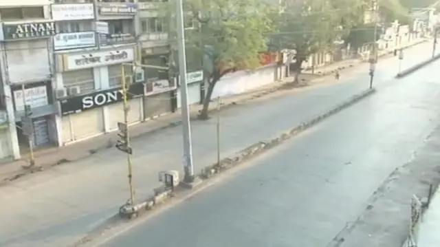 महाराष्ट्र के अमरावती में आज से एक हफ़्ते का कर्फ्यू