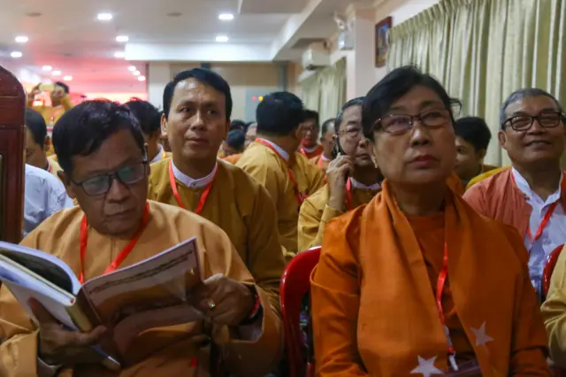 ‌ဒေါက်တာဇော်မြင့်မောင်