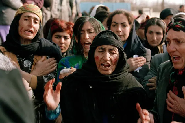 Xocalı qırğınının ardından qadınların fəryadı. Fevral, 1992