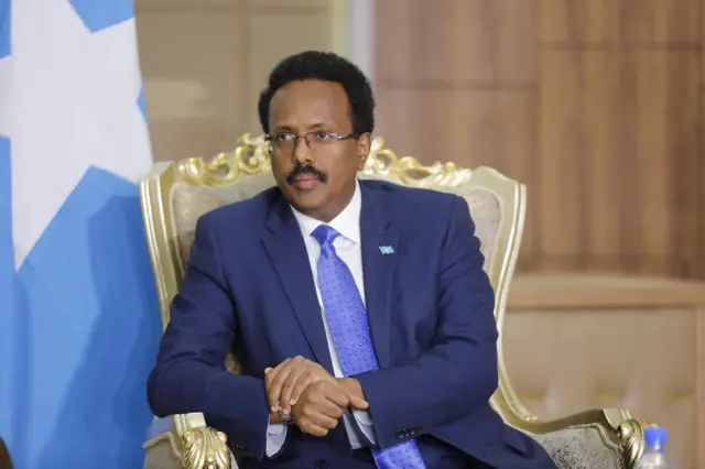 Madaxweyne Farmaajo oo shir guddoominaya shirka