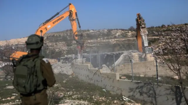 Isra'ila na rusa matsugunin Falasdinawa