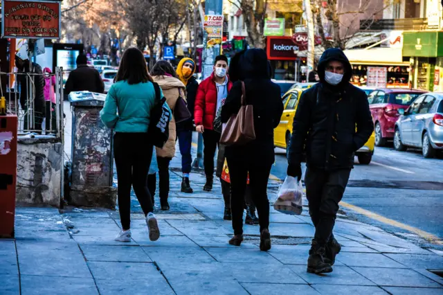 Ankara'da yürüyenler