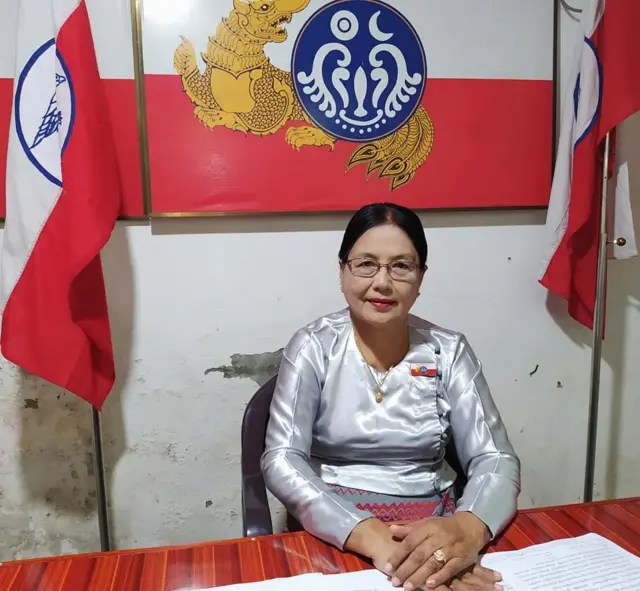 ဒေါ်အေးနုစိန်